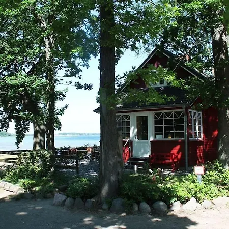 Holiday home Spacious In By Sea Zierow